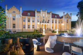 Гостиница Relais & Châteaux Hotel Quadrille - Adults Only  Гдыня